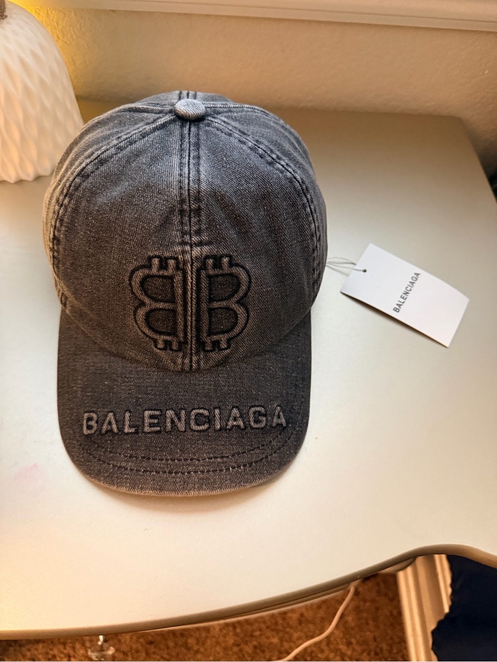 Balenciaga Washed Black Embroidered Logo Cap - Picture 4 of 6